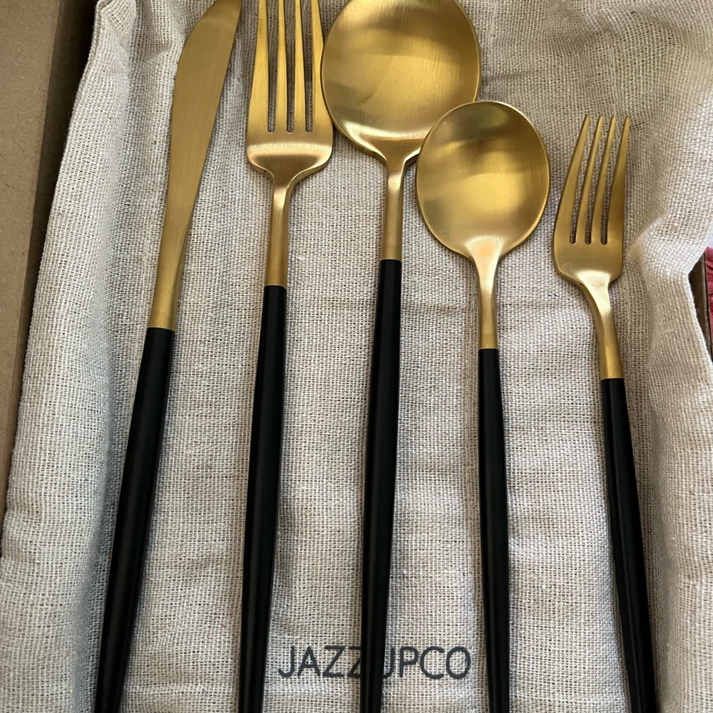 NIB FRENCH FLATWARE 4 Person Set (20 pieces) - Picture 2 of 9